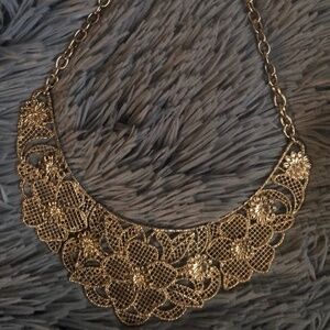 Brand new FOREVER 21 necklace